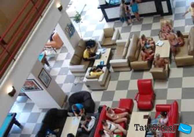 Club Bayar Beach Hotel